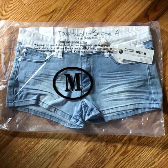 1 LEFT!💋 LO-RISE STRETCH JEAN DENIM SHORTS Size S - Picture 4 of 7